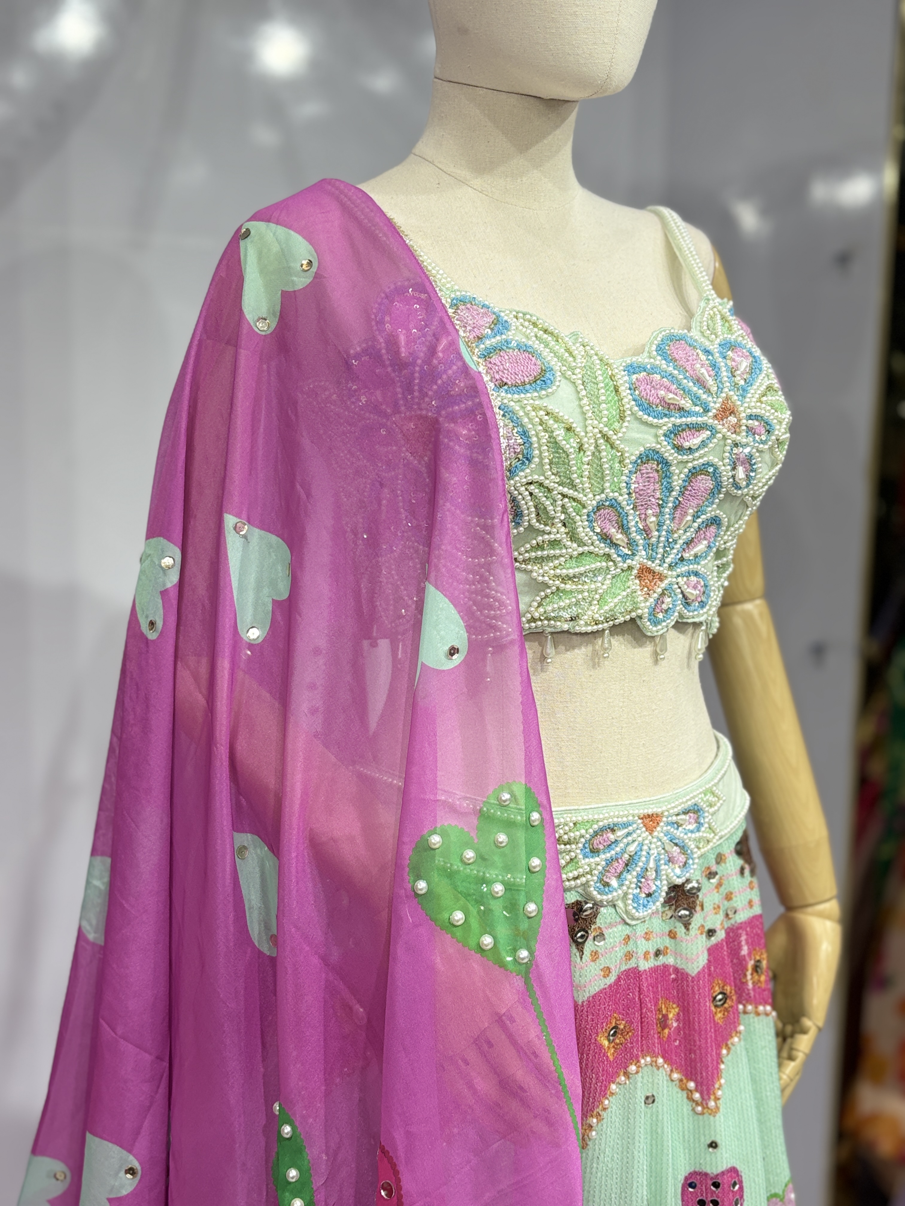 PDP REPLICA LEHENGA